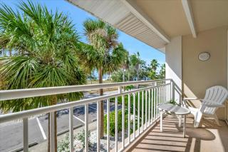 Palm Terrace Waterfront Htd Pool Hot Tub Tennis - 4