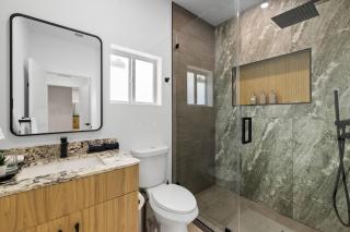 Luxury 4BR Retreat | Pool • Kitchen - 1