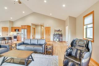 6 Mi to Main St Home with Private Patio in Sturgis - 6