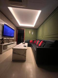 Gold Crest Premium Apartment - 5