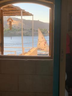 Golden Nubian House - 4