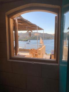 Golden Nubian House - 8