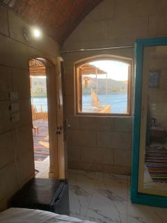 Golden Nubian House - 8