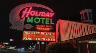 Holiday Motel - 4