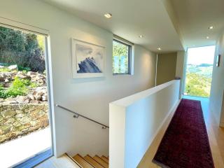 Executive Home with Stunning Harbour views - 7