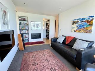 Executive Home with Stunning Harbour views - 6