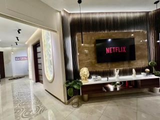 Suite 007 2BR Central ISB Foosball & Dining in F-11 - 8