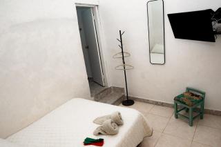 Hostal Badillo SV - 9