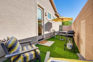 Mtn Views and Private Hot Tub Buckeye Getaway - 9