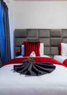 Cozy and Stylish 2 Bedroom Retreat in Gaborone - 3