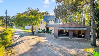 Flint Palestine Lakefront Retreat Firepit BBQ - 3