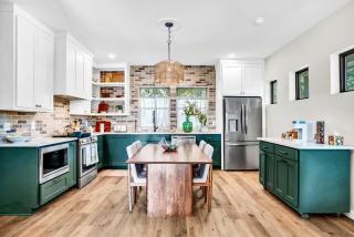 Flint Palestine Lakefront Retreat Firepit BBQ - 1