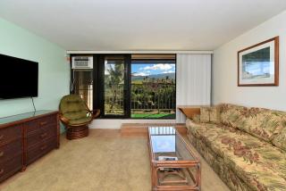 Kaleialoha 402 · KA 402 Spacious Studio Close to Ocean Heated Po - 1