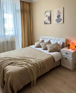 Cozy studio with a balcony and sea view - 0