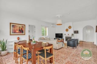 Casa del Barco Villa with Private Retreat Vibes - 2