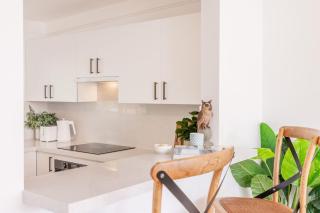 Shoal Bay 83 , 83 Horace St - Air Conditioned home away from home - 2