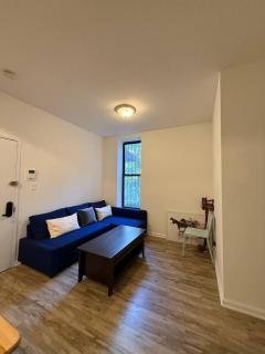 2BD Comfy Manhattan Home - 0