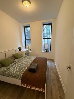 2BD Comfy Manhattan Home - 2