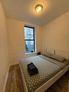 2BD Comfy Manhattan Home - 1