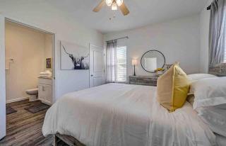 PrimRose steps to Pool, Gym Nr NAS JX, Dtwn, I295 - 5