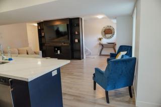 Entire 3 bedroom townhouse - 6