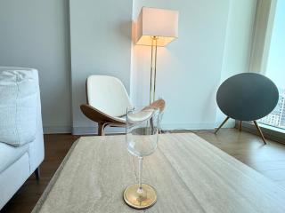 LUXURY 1BD 1BTH MODERN APARTMENt - 4