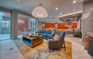 Luxury Apartment - Fast Wi-Fi - FREE Parking - 5