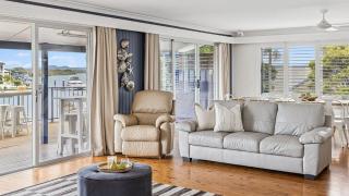 Pandanus - Spacious Waterfront Escape - 3