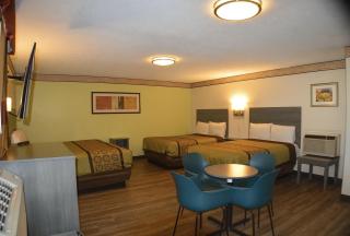 Rodeway Inn Albuquerque Downtown on Rt 66 - 7