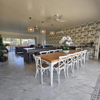 Te Aro Villa 3 brand new 5 brm villa with pool - 5