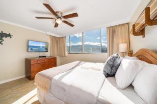 Royal Kahana 701 · RK 701 Spacious OceanFront 2BD w Pool AC - 5