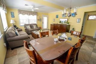 Sea Beauty - Charming Cottage with Pool and Private Beach Lot - 6