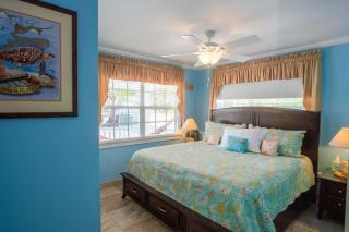 Sea Beauty - Charming Cottage with Pool and Private Beach Lot - 2