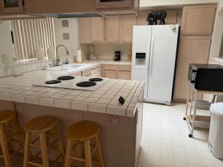 Cozy Desert Getaway - 3