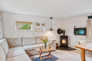 Awesome Home In Ebeltoft With 2 Bedrooms And Internet - 9