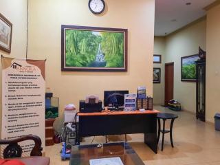 RedDoorz near RS Setiabudi Medan - 2