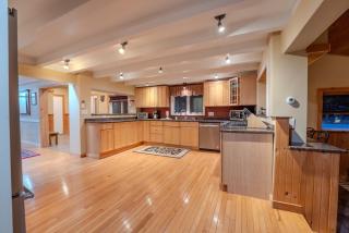 10 Min to Loon-Hottub-Pet Friendly-EV Charger - 6