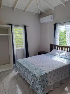 Long Bay Rd 2BR Apartment - 2