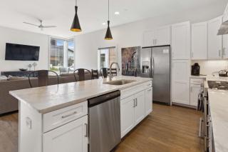 Gorgeous Nashville Home-2 Miles to Lower Broadway - 9