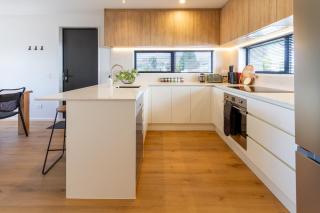 Walk In, Unwind & Feel Right at Home - 0