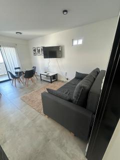 Excelente departamento a estrenar en zona El Palomar - 0