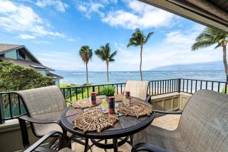 Kahana Village 3 · KHV 3 Remodeled 2BD Condo with Oceanfront Lan - 4