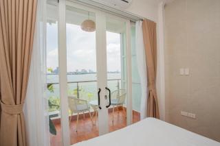 Triple Apartment Balcony - 2