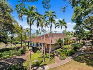 Hale Kalapu · Large Home 180° Ocean Views Walk2Beach Hale Kalapu - 0
