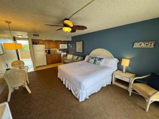 Royal Kahana 616 · RK 616 Oceanfront Escape w Pool | Steps2Beach - Kahana - 1