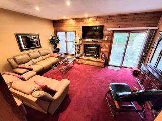 Shawnee Ski Mountain Townhouse Long and Short Rental - 3