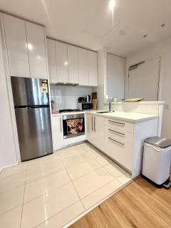 Sky High Southbank Prima Pearl Tower - 2BR apartment - 4