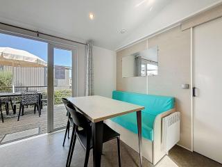 Mobil-home PMR tout confort, 200m plage, piscine, 4 pers, 2 chambres, parking, wifi, ménage inclus - FR-1-361A-42 - 1