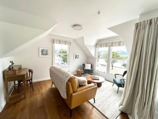 La Vue - Boutique Waterfront Apartment, Akaroa - 1