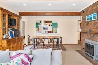 SeaEsta Room for all the Family - BYO Linen - 8